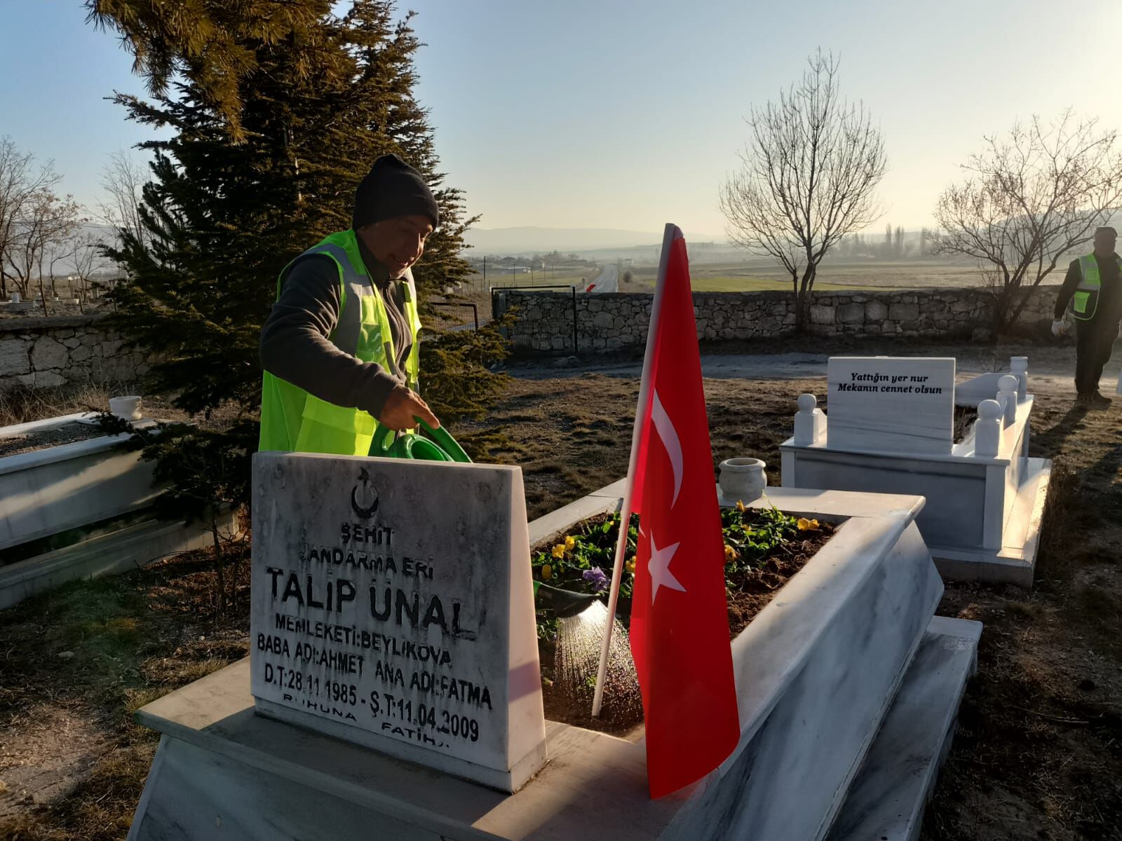 Büyükşehi̇rden Şehi̇tli̇klere Anlamli Dokunuş (7)