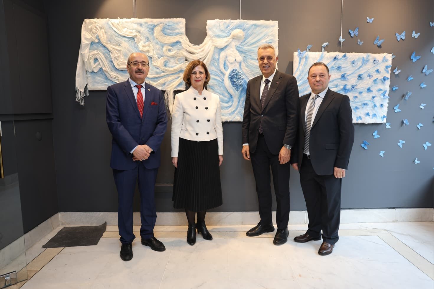 Efsanelerle İpek Sergi̇si̇ Bursa’da Sanatseverlerle Buluştu (6)