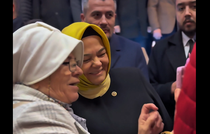 Prof. Dr. Ayşen Gürcan Eskişehir’de Hemşehrileri ve Teşkilat Mensuplarıyla Bayramlaştı