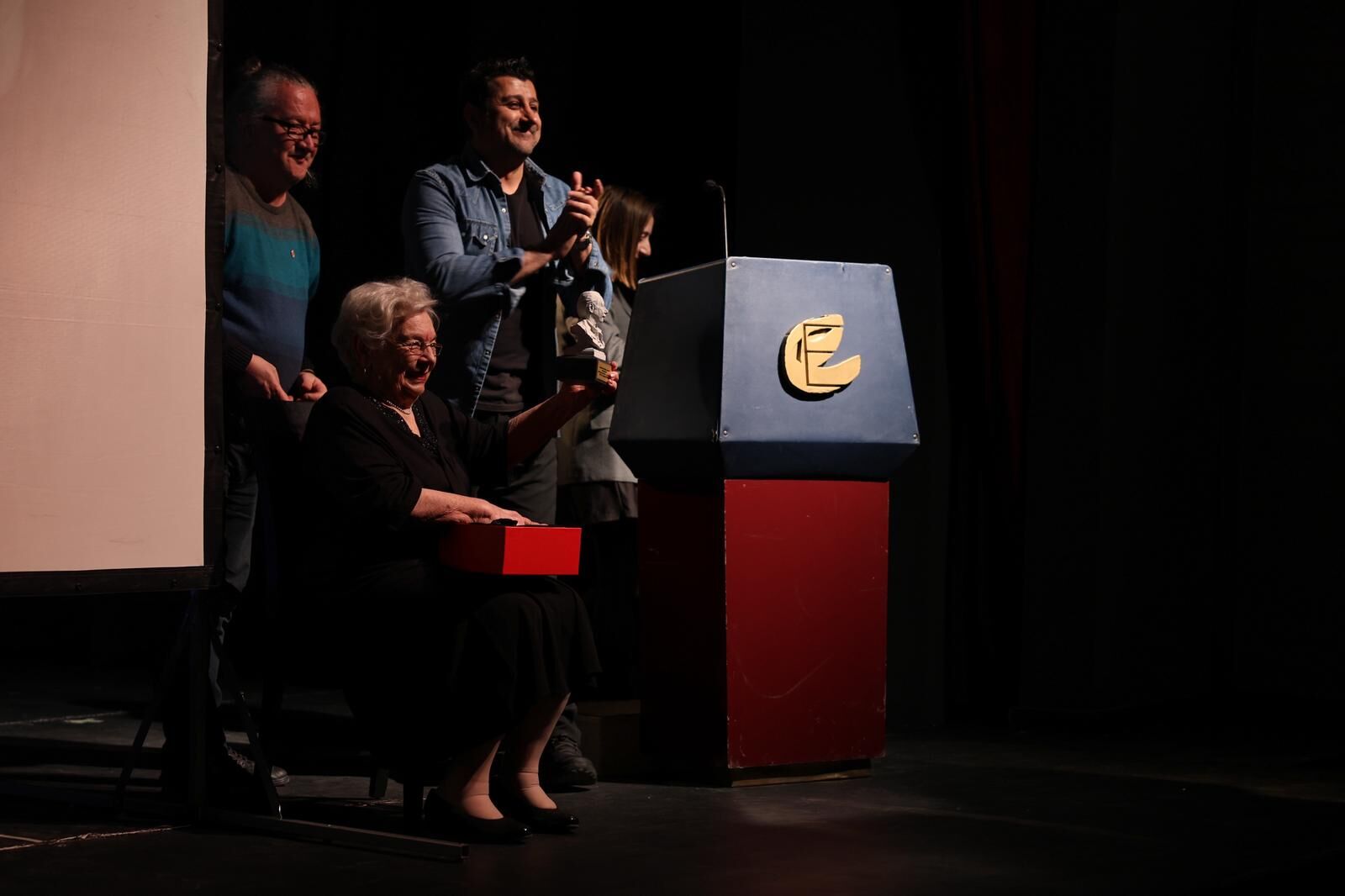 Genco Erkal Ödülü