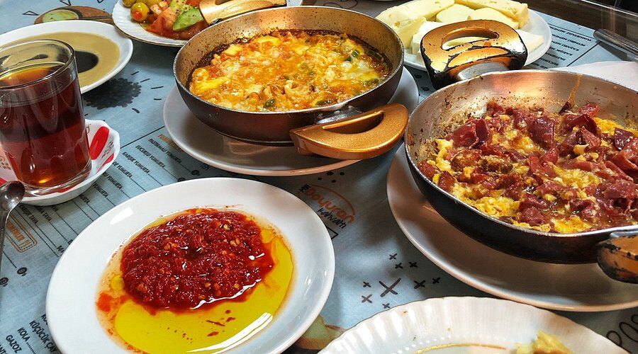 Doyuran Kahvaltı Salonu