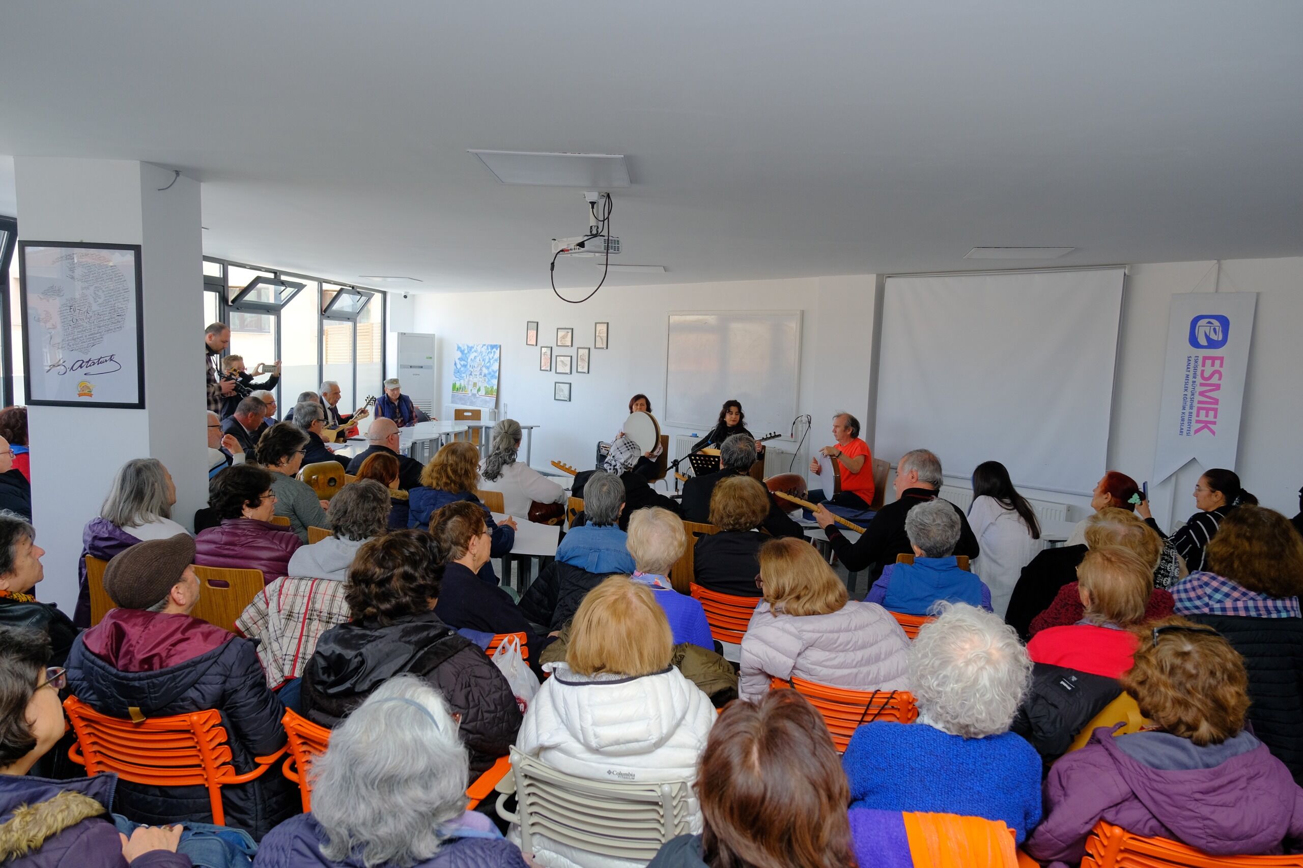 Kidemli̇ Vatandaşlar Türkülerde Buluştu (5)