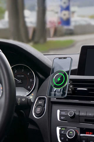 Araçta Telefon Tutucu Yasak mı?