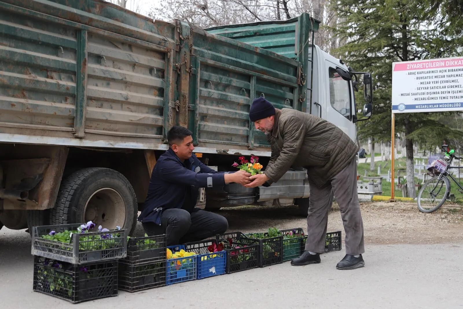 Eskişehir’de Arife Günü Yürekleri Isıtan Kareler! 