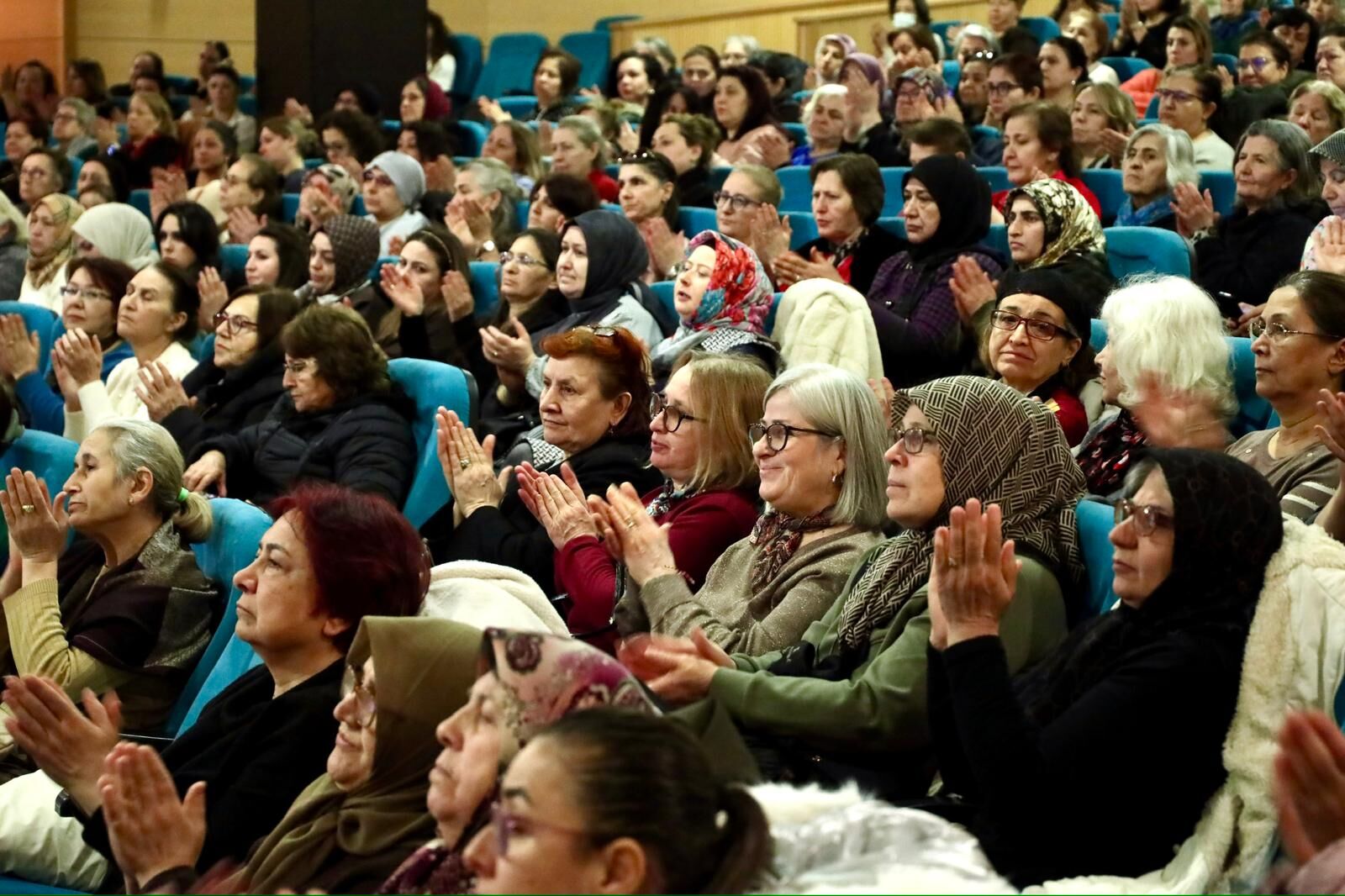 FİLM GÖSTERİMİ VE KATILIM