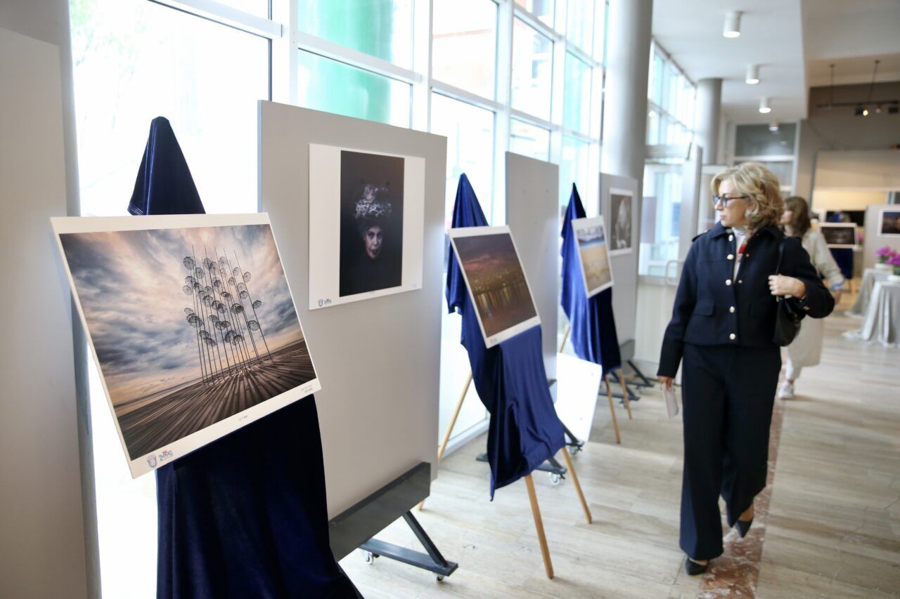 Sağlık çalışanlarının objektifine yansıyan kareler Fethiye'de sergileniyor