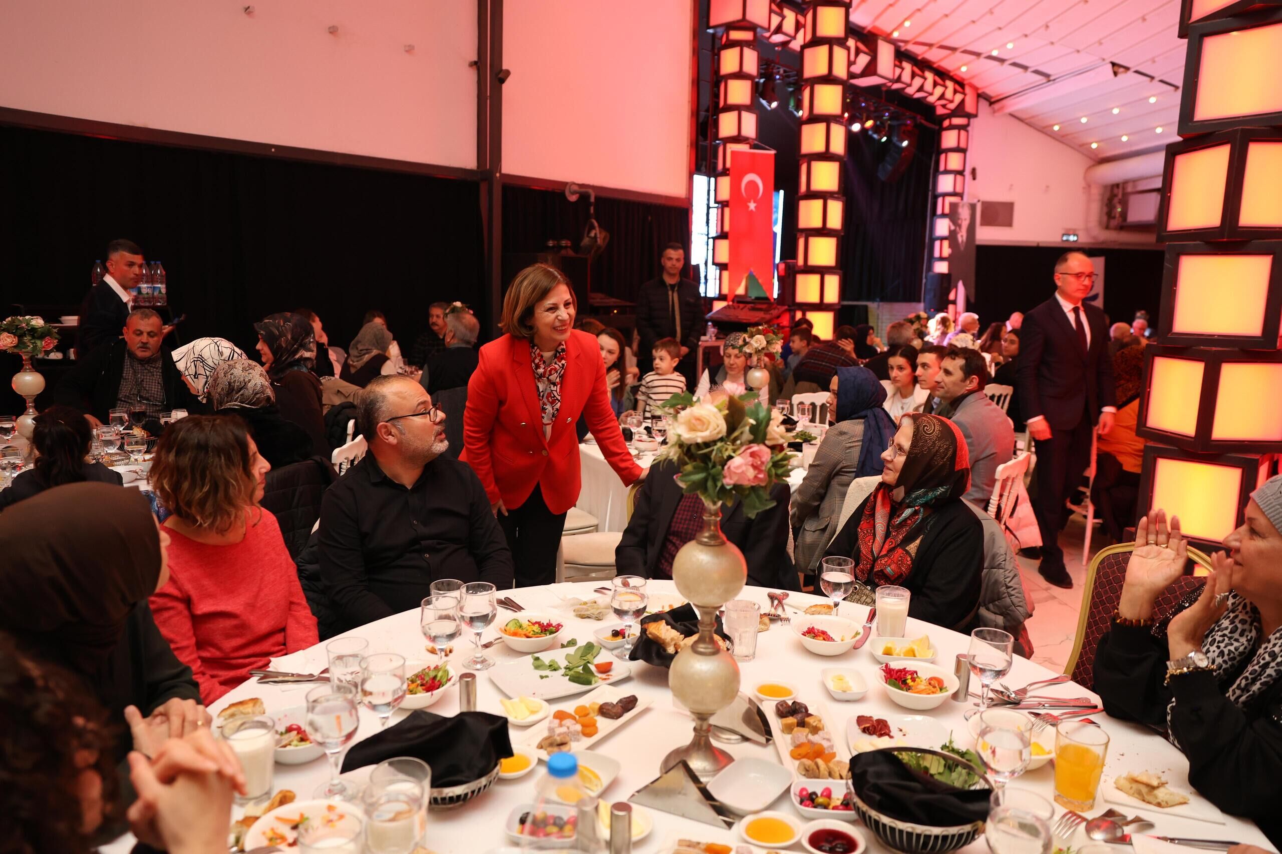 Başkan Ünlüce’den Vefa Sofrası: “Sizler Bize En Kıymetli Emanetsiniz”