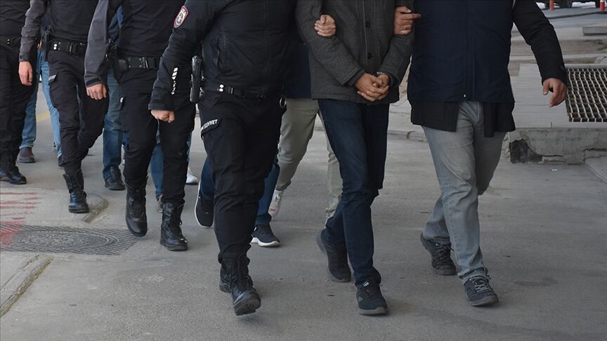 Eskişehir dahil 7 ilde operasyon: 6 kamu görevlisi tutuklandı