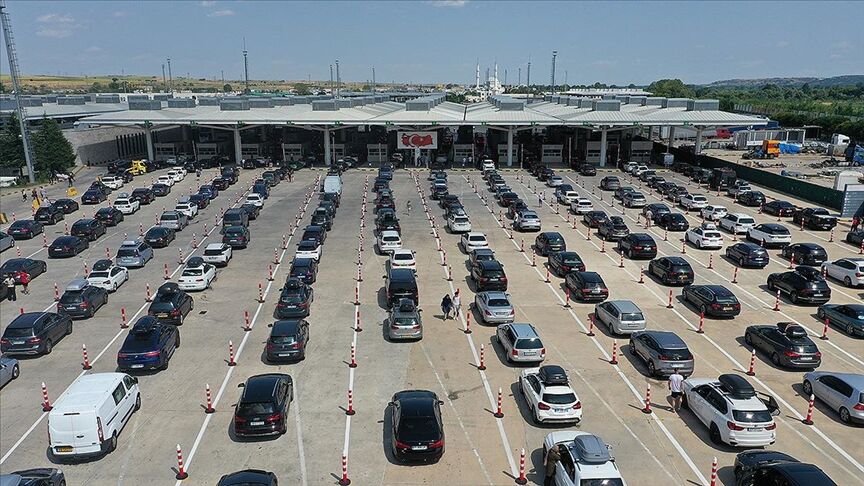 Sınır Kapılarındaki Yoğunluğu Bitirecek Sistem Açıldı