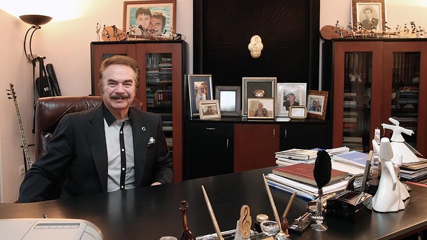 Orhan Gencebay'dan Kötü Haber! 