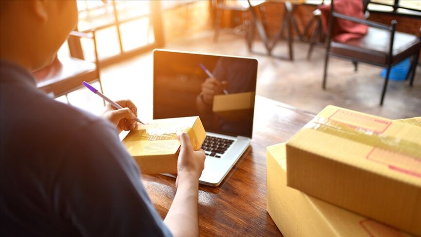 Arefe Günü Kargolar Açık mı?