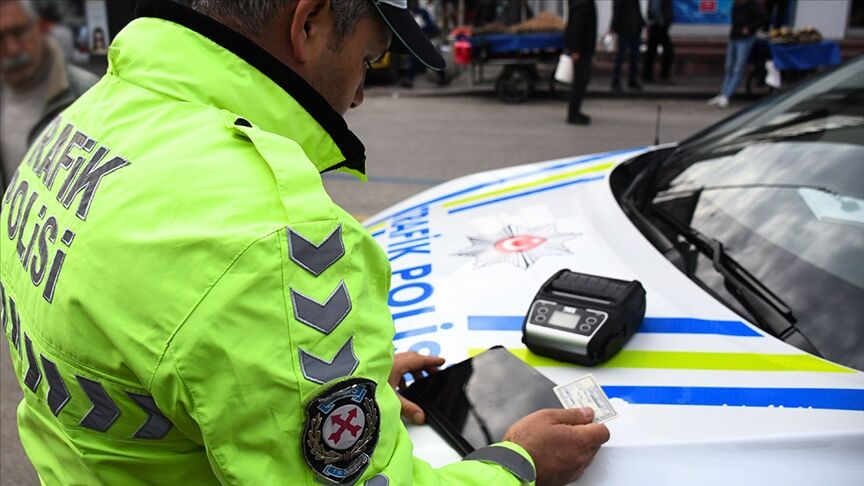 Eskişehir'de 200 bin TL'lik cezayı duyunca feryat etti: "Ağabey, ne olursun yapma ya"