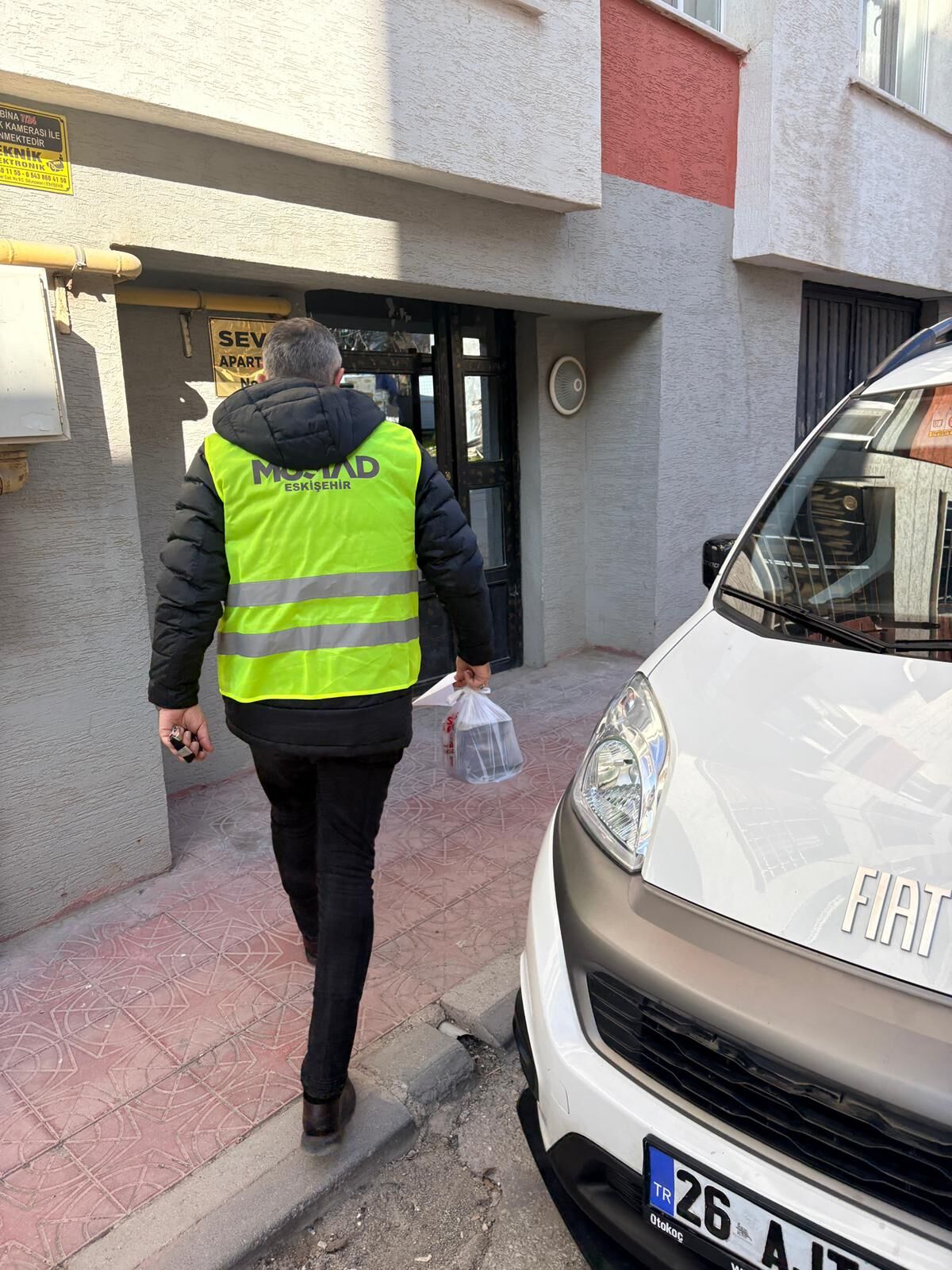 Bakkal Borçları Silindi! MÜSİAD Eskişehir’den "Zimem Defteri" Jesti