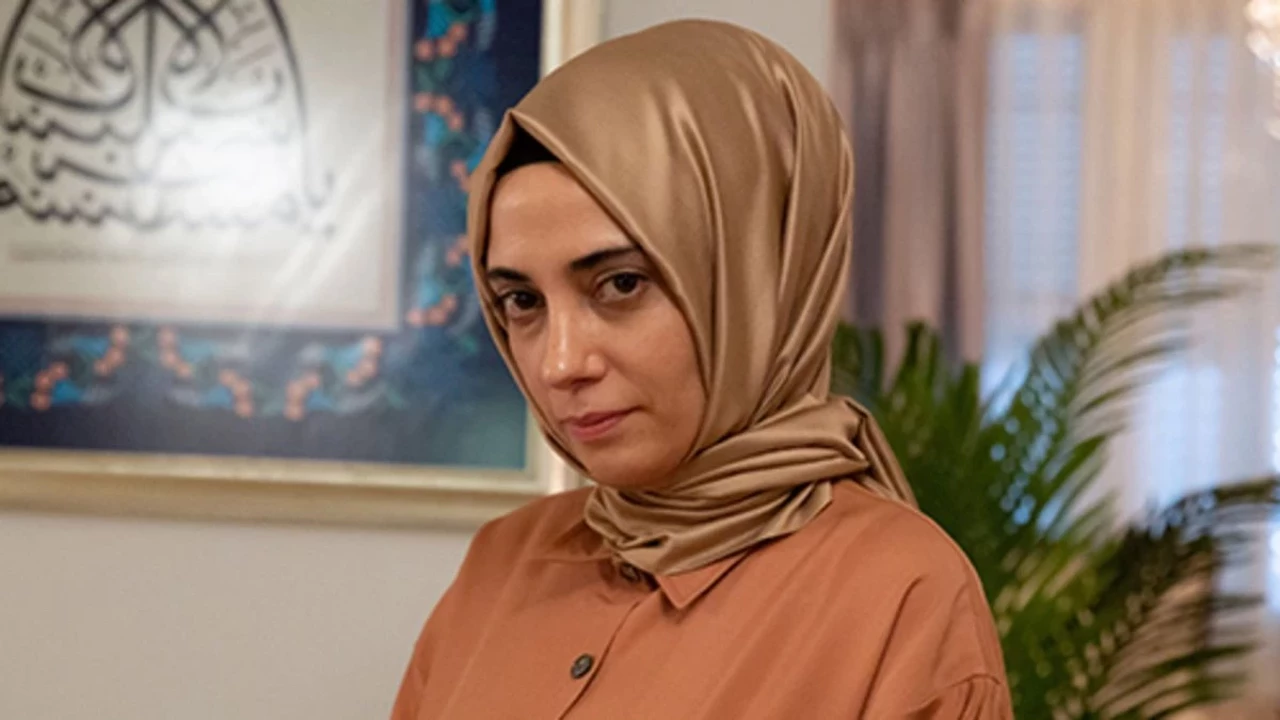 Kızılcık Şerbeti