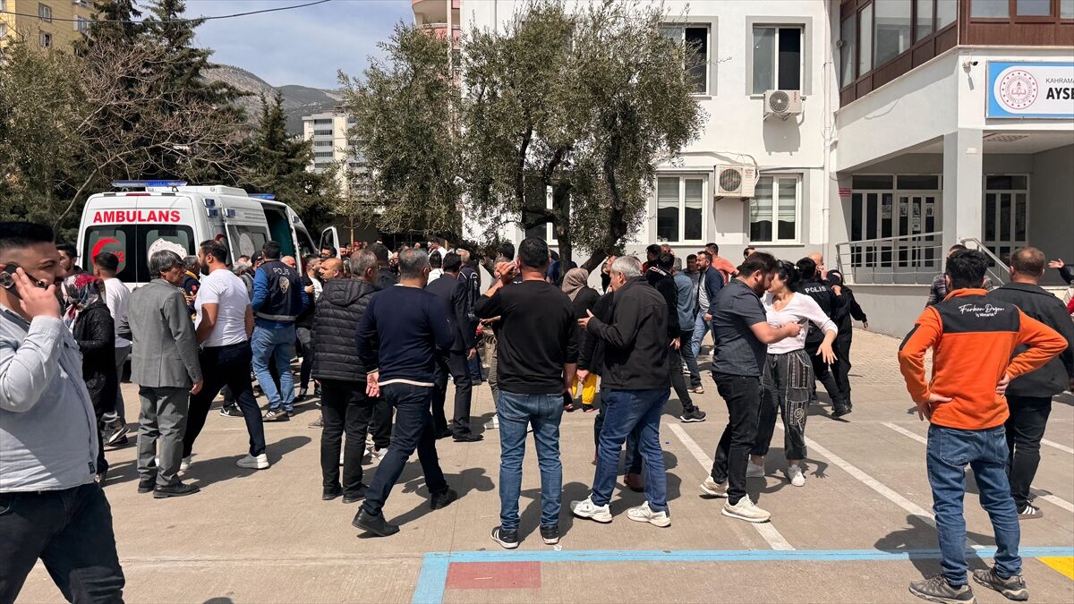 Kahramanmaraş'ta bir ortaokula silahlı saldırı