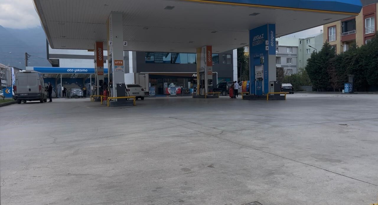 Akaryakıt İstasyonu