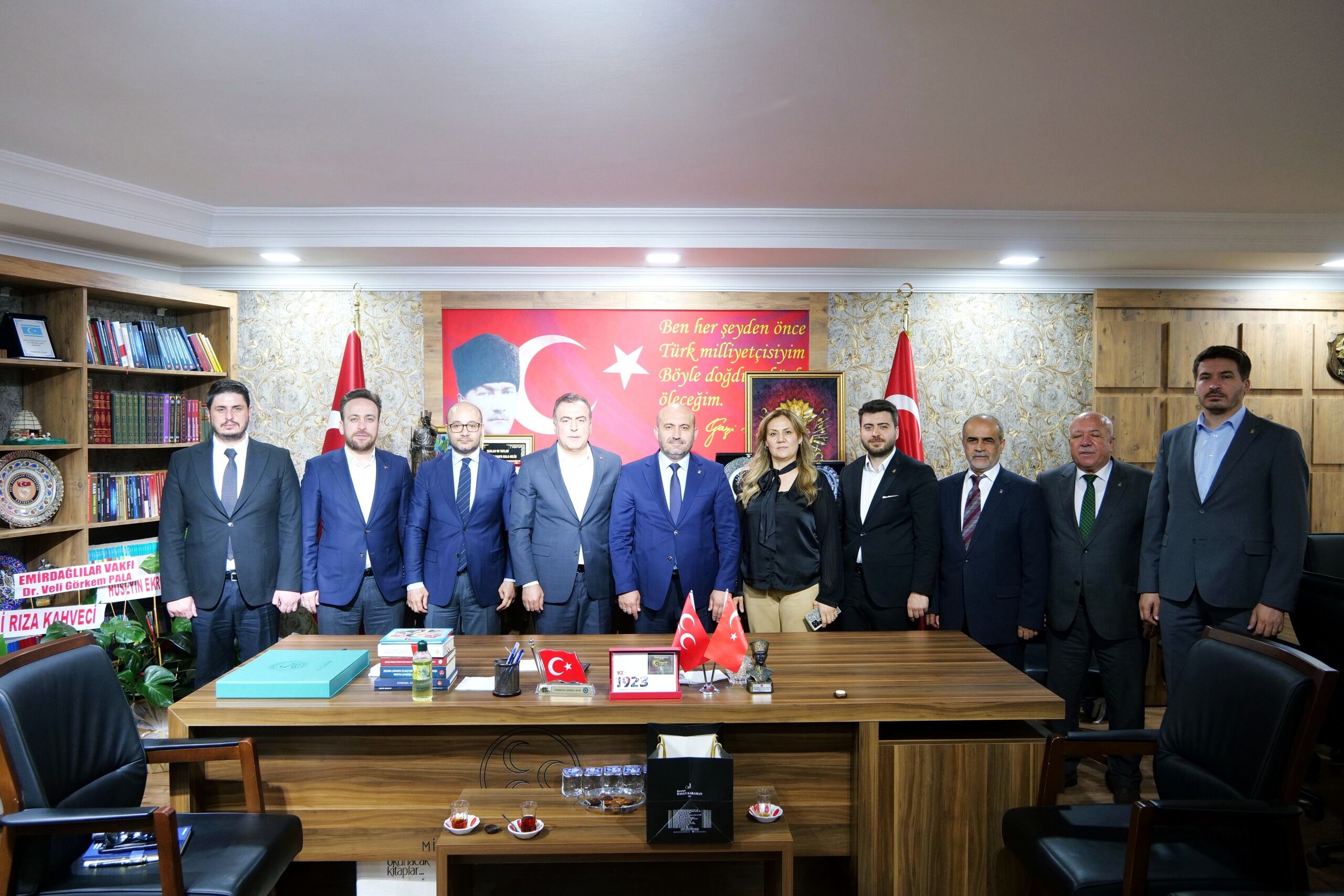 Gürhan Albayrak'tan Ayhan Sezer'e Ziyaret