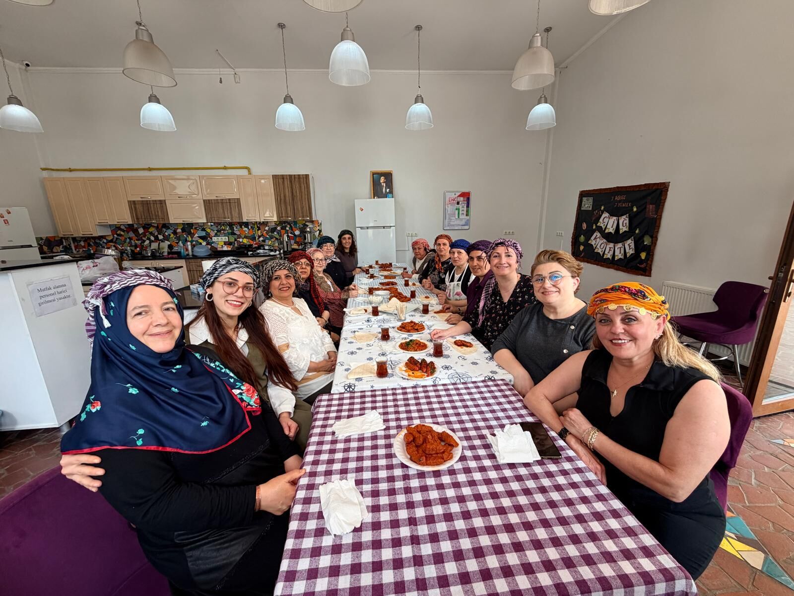 Anneler Dayanışma (2)