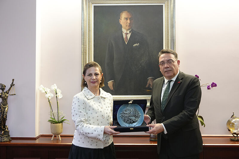 Bağcioğlu’ndan Başkan Ünlüce’ye Zi̇yaret (1)