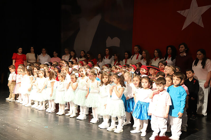 Büyükşehi̇rden Coşkulu 23 Ni̇san Kutlamasi (10)