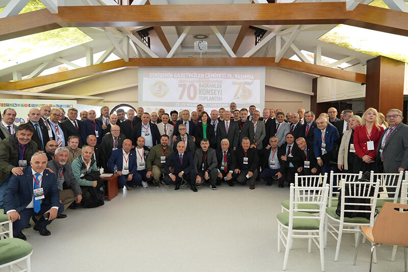 “Eski̇şehi̇r’de Umut Ve Bi̇rli̇k Büyüyecek” (1)