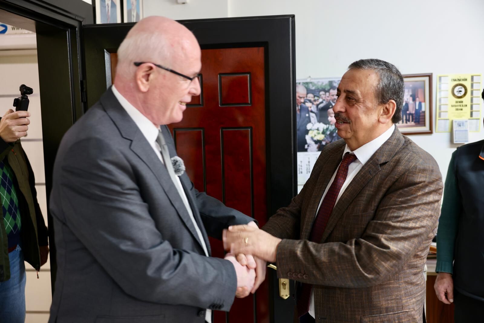 Kazım Kurt’tan Esnaf Odalarına Ziyaret 