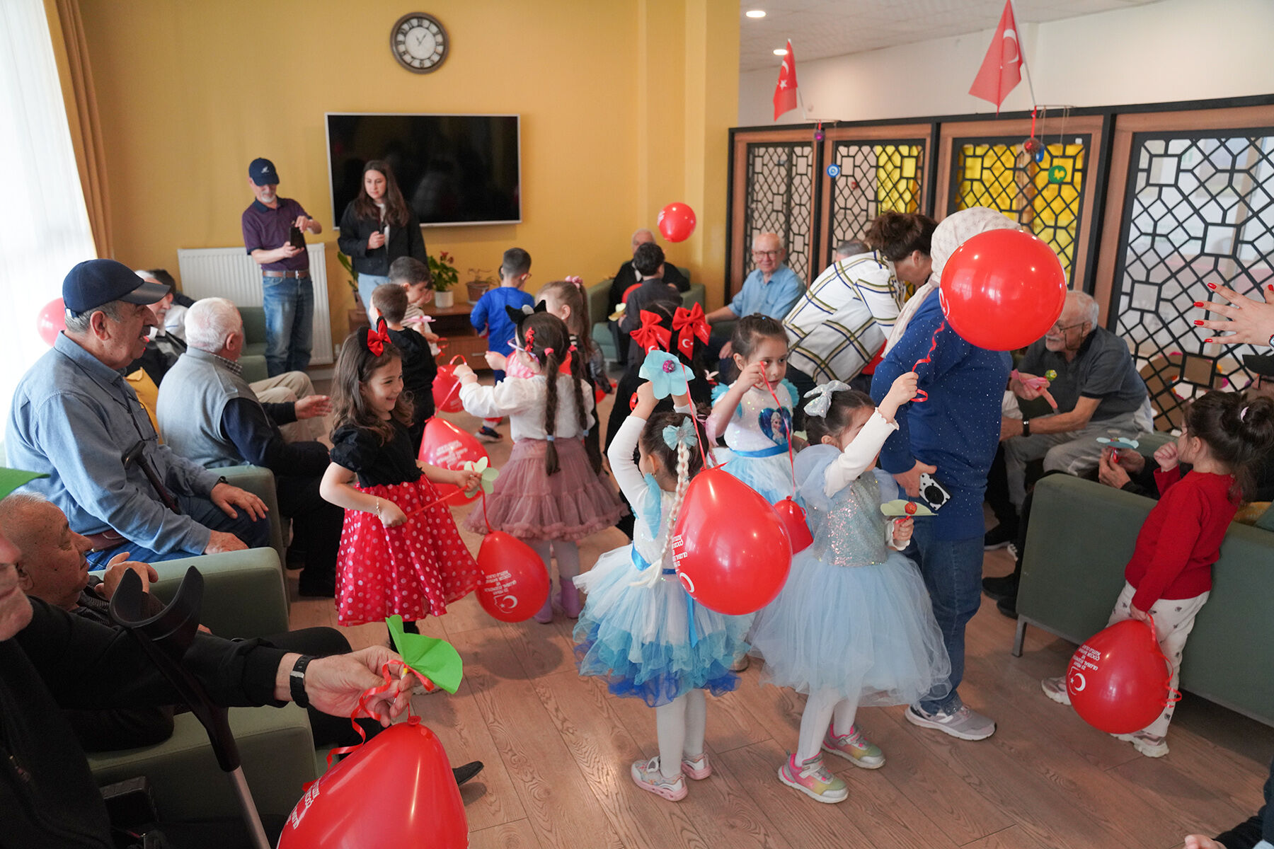 Minikler 23 Nisan’ı (1)