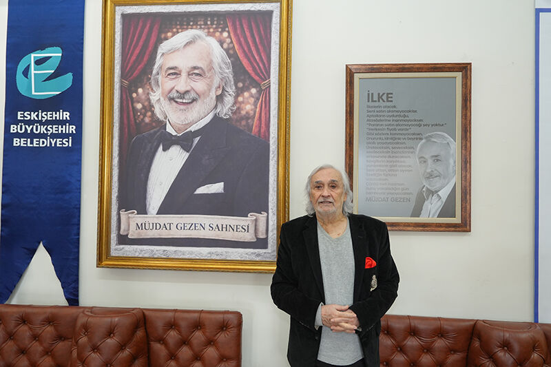 Müjdat Gezen Eski̇şehi̇r’de Adinin Veri̇ldi̇ği̇ Sahneyi̇ Zi̇yaret Etti̇ (2)