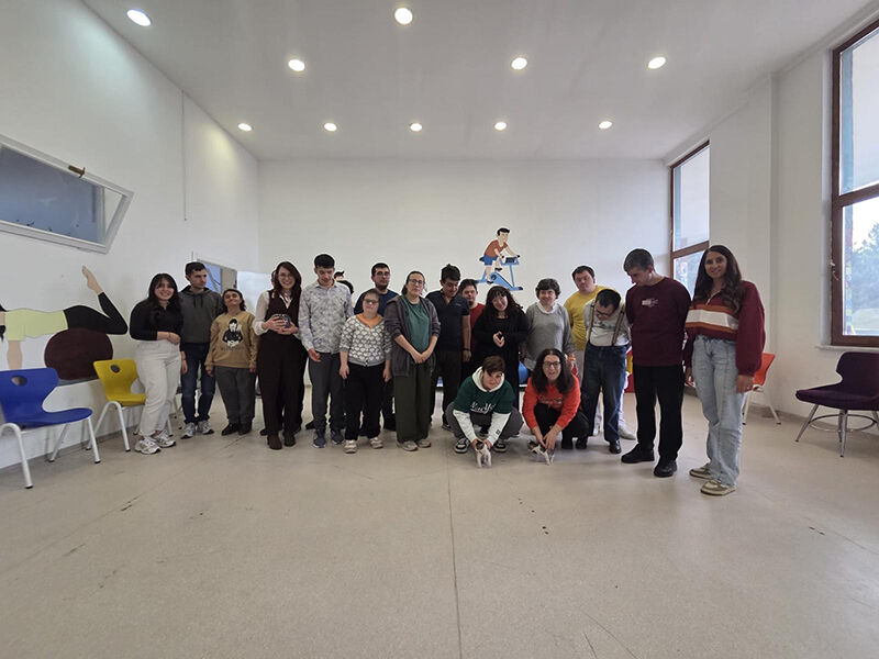 Özel Çocuklardan Sokak Hayvanlarına Sıcak Yuva (3)