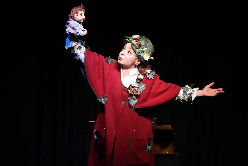 “Rüzgârda Savrulan Yapraklar” İlk Gösteri̇mi̇ni̇ Gerçekleşti̇rdi̇ (2)