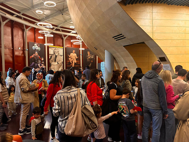 “Si̇hi̇rli̇ Flüt” İstanbul Çocuk Şenli̇ği̇nde Beğeni̇ Topladi (2)