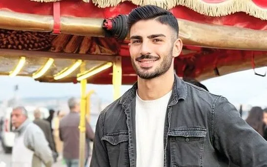 Yakışıklı Mısırcı