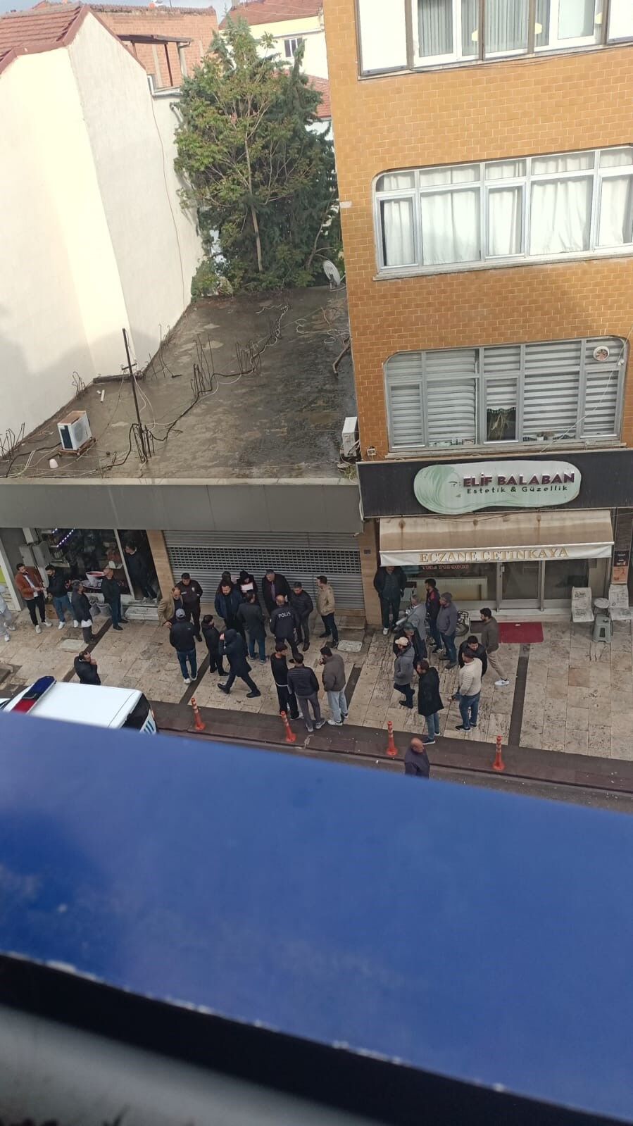 Altınla kaçtı