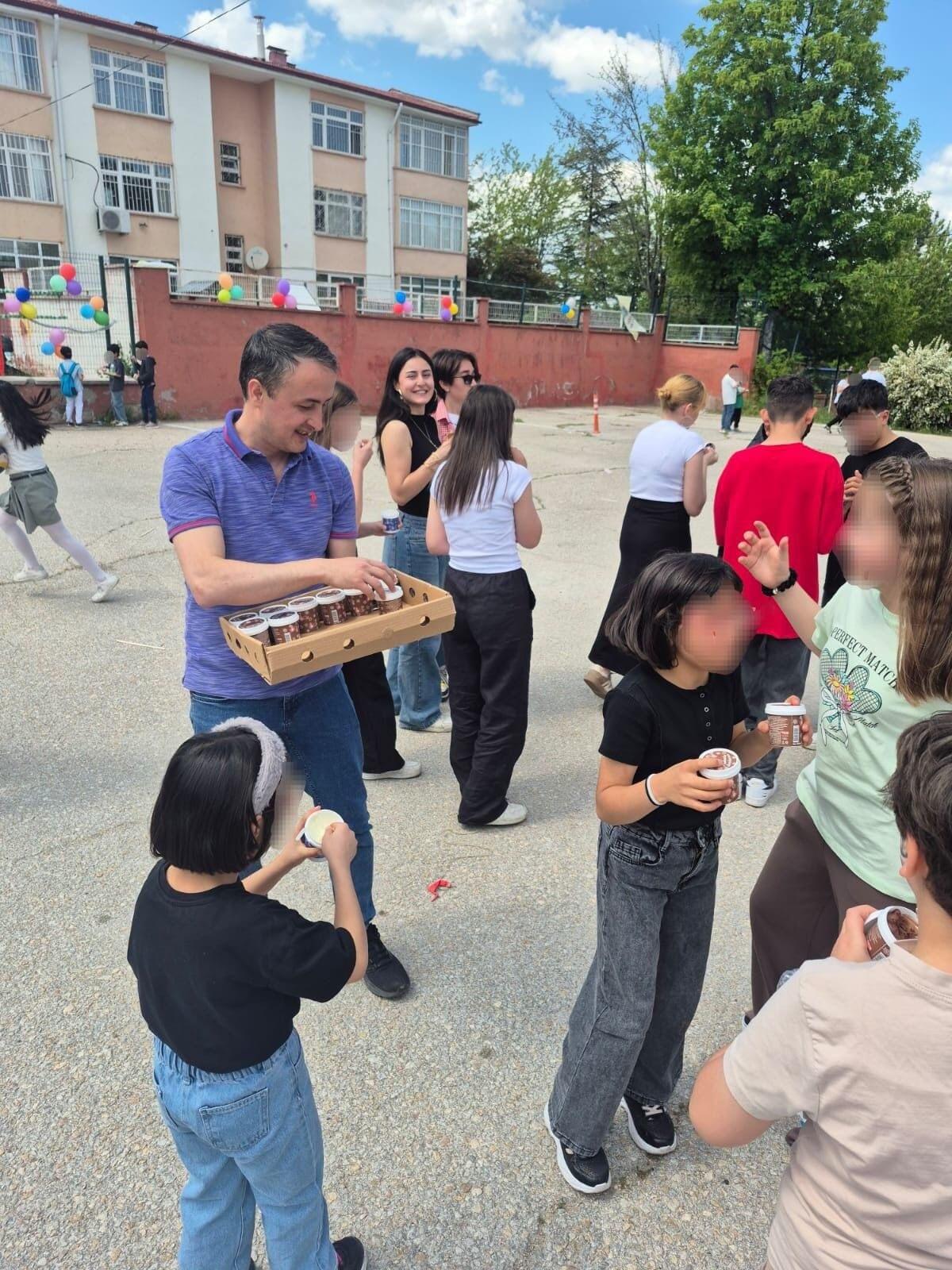 Neşeli Hayatlar Derneği
