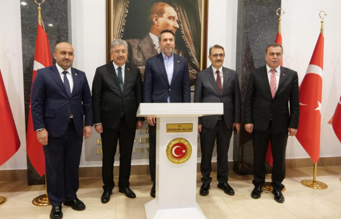 Bakan Bayraktar Eskişehir'de