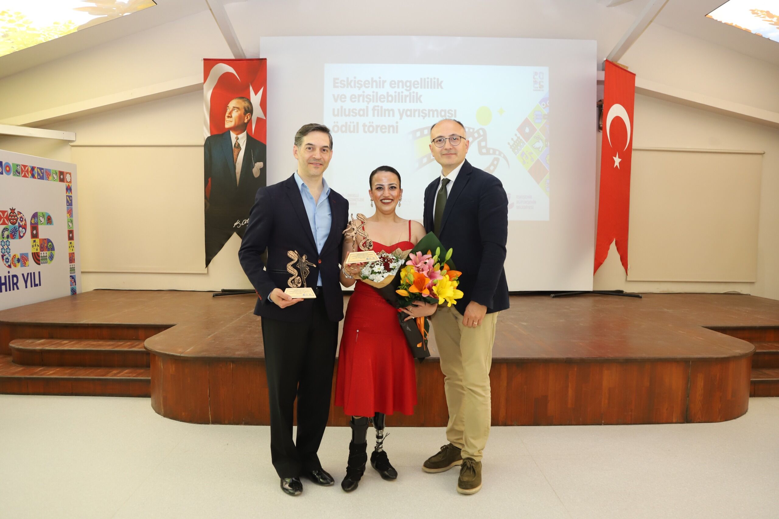 Engelsi̇z Si̇nemanin En İyi̇leri̇ Ödüllendi̇ri̇ldi̇ (11) (1)
