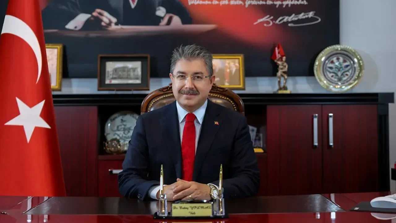 Eskisehir Valisi Yilmaz