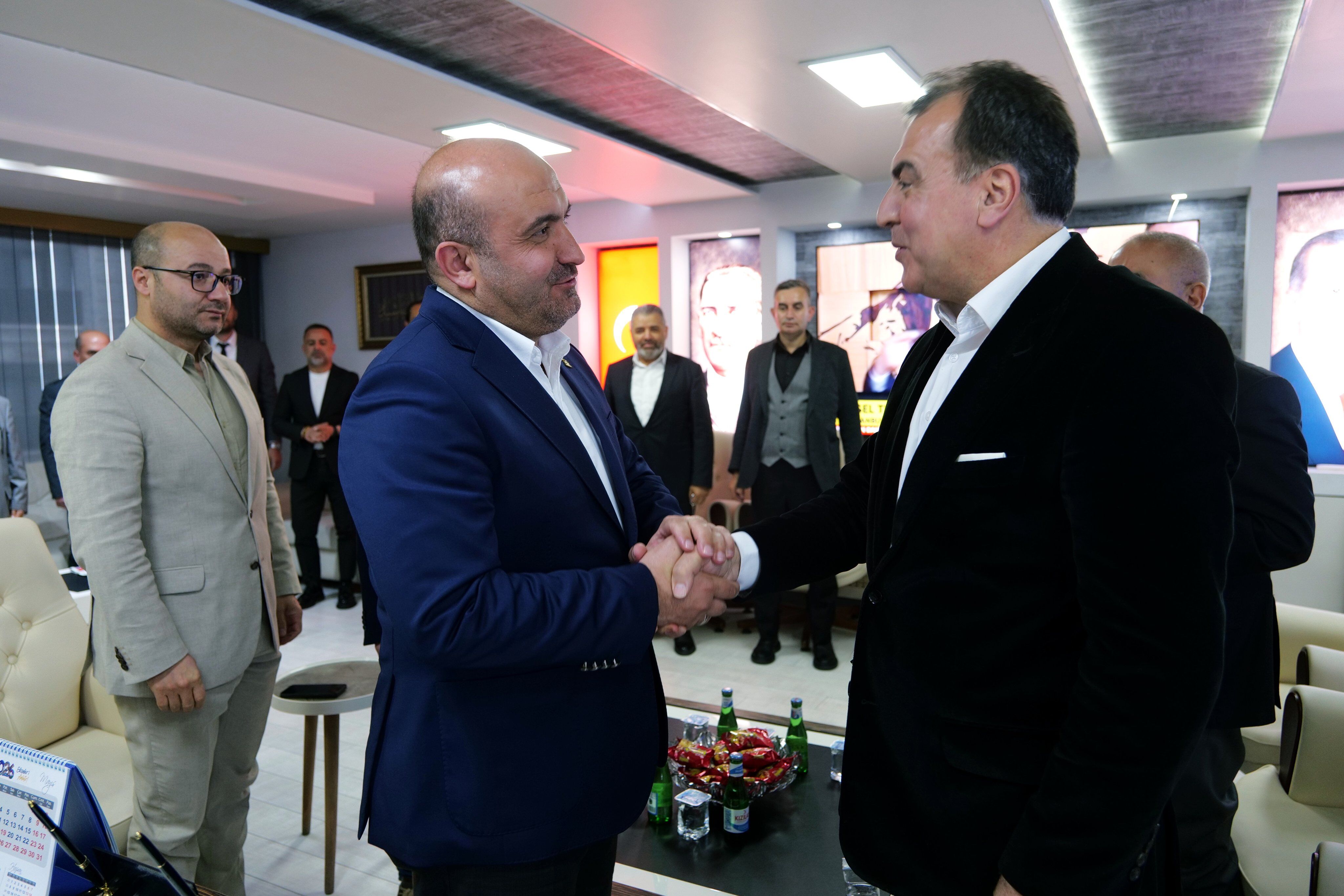 Gürhan Albayrak ve Ayhan Sezer