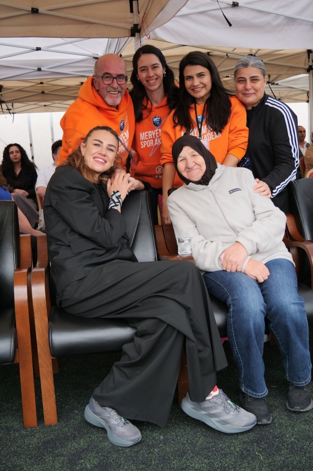 Meryem Boz, Kadın Hükümlü Ve Tutuklularla Bir Araya Geldi (2)