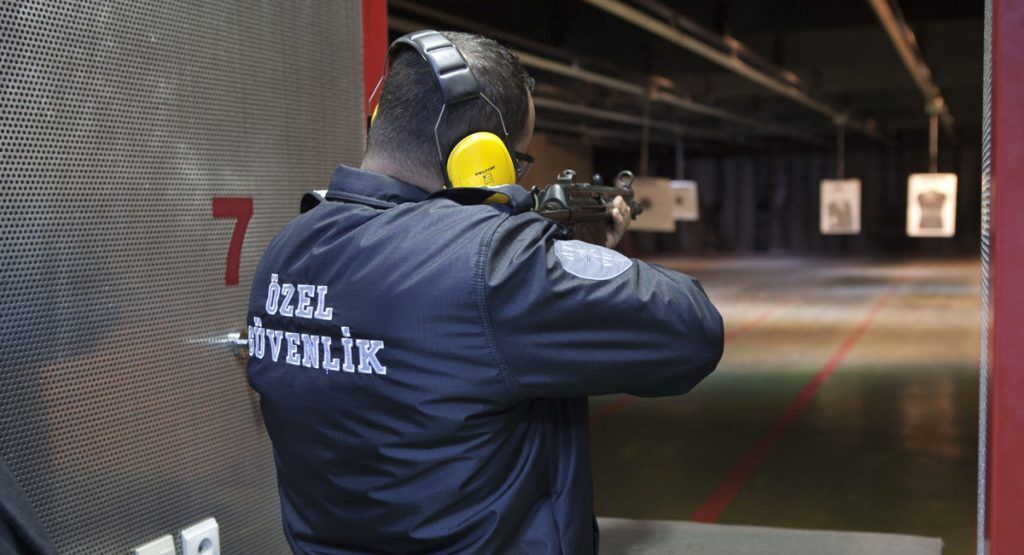 Silahli Ozel Guvenlik Gorevlisi