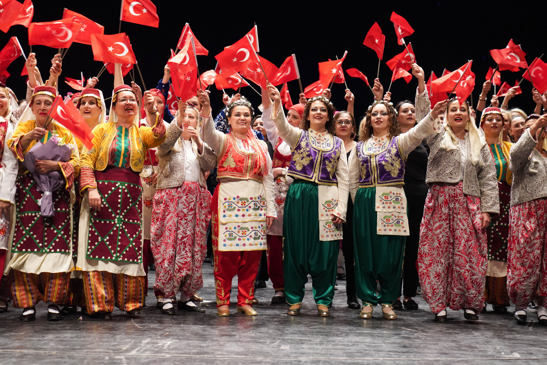 HALK DANSLARI