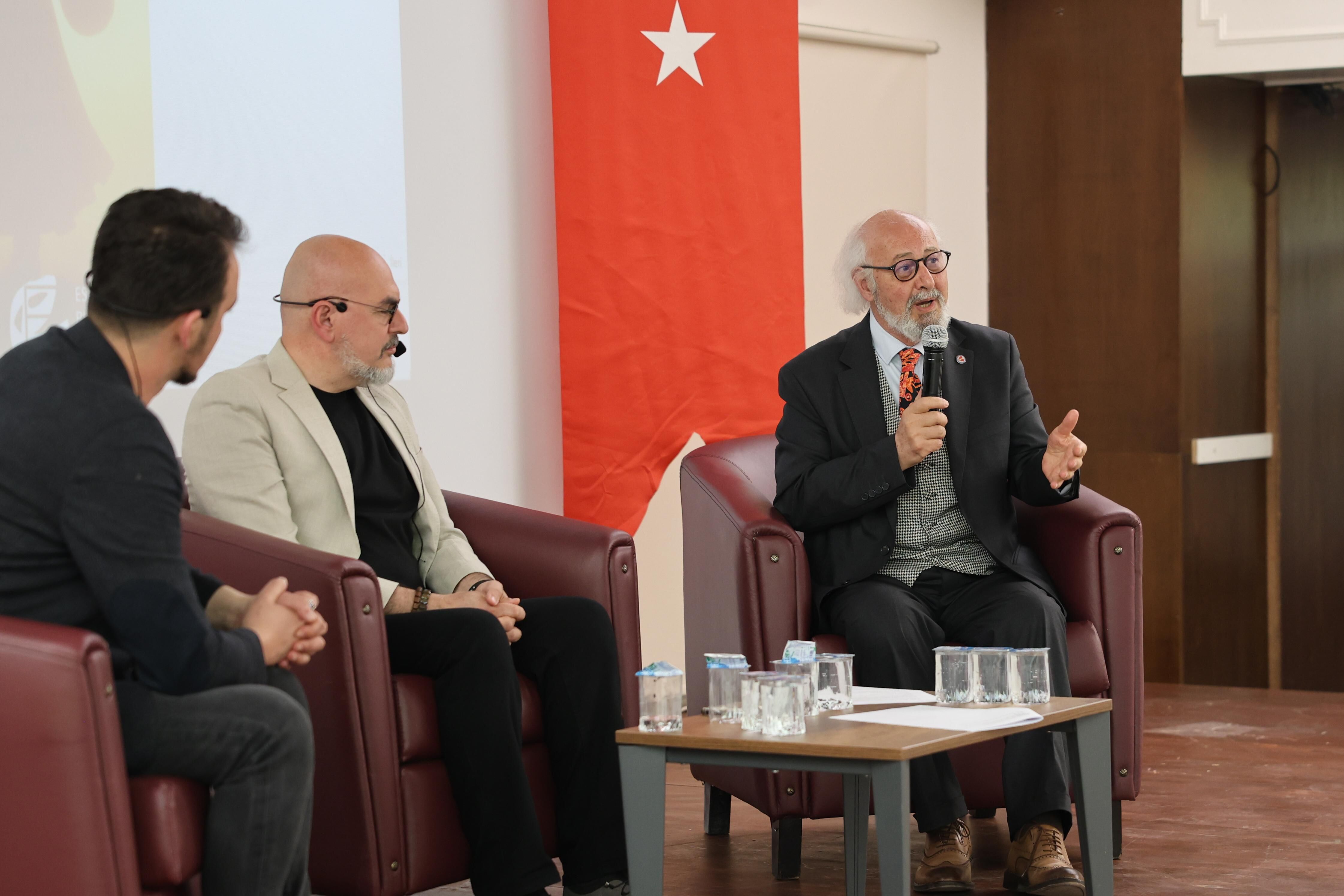 “Yunus Bi̇zi̇m Neyi̇mi̇z Olur” Söyleşi̇si̇ Haller’de Gerçekleşti̇ri̇ldi̇ (1)