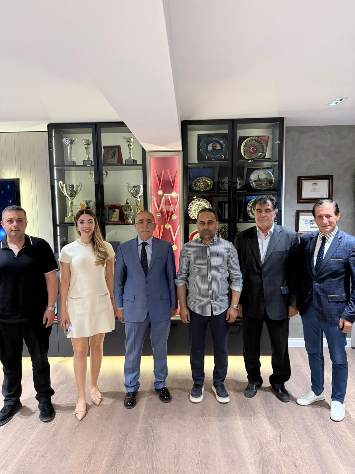 MHP ZİYARET