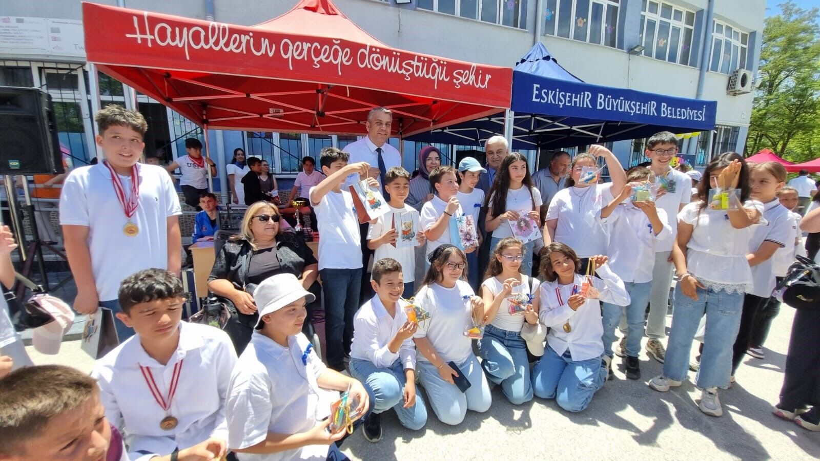 Mavi Kapaklar