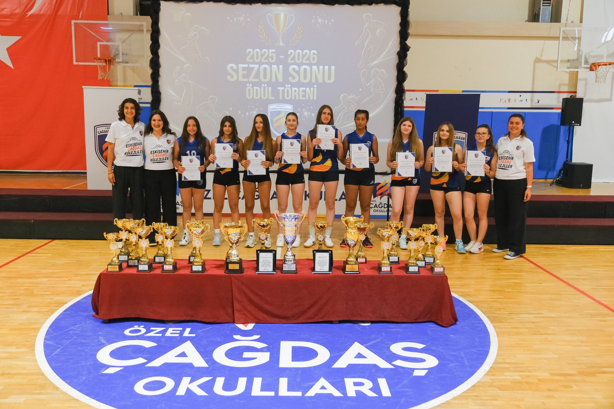 Başarılar Ödüllendirildi 1