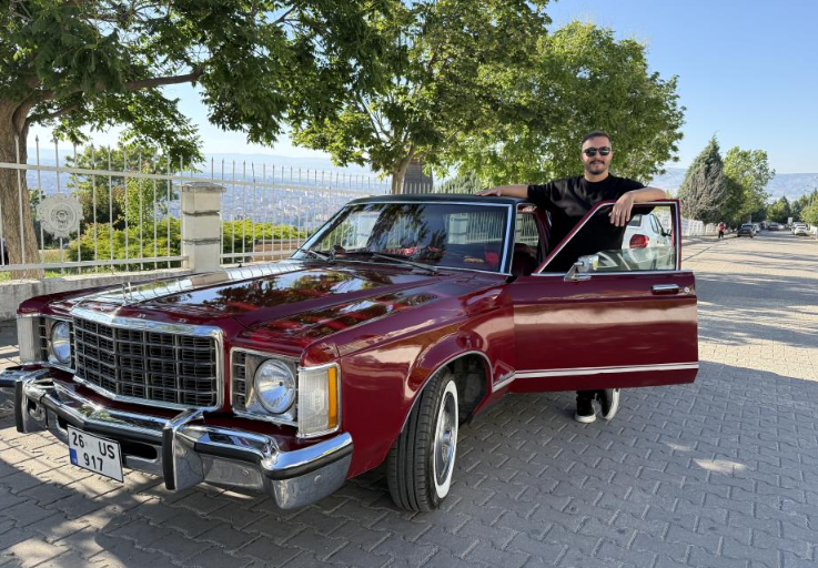 Mercury Monarch