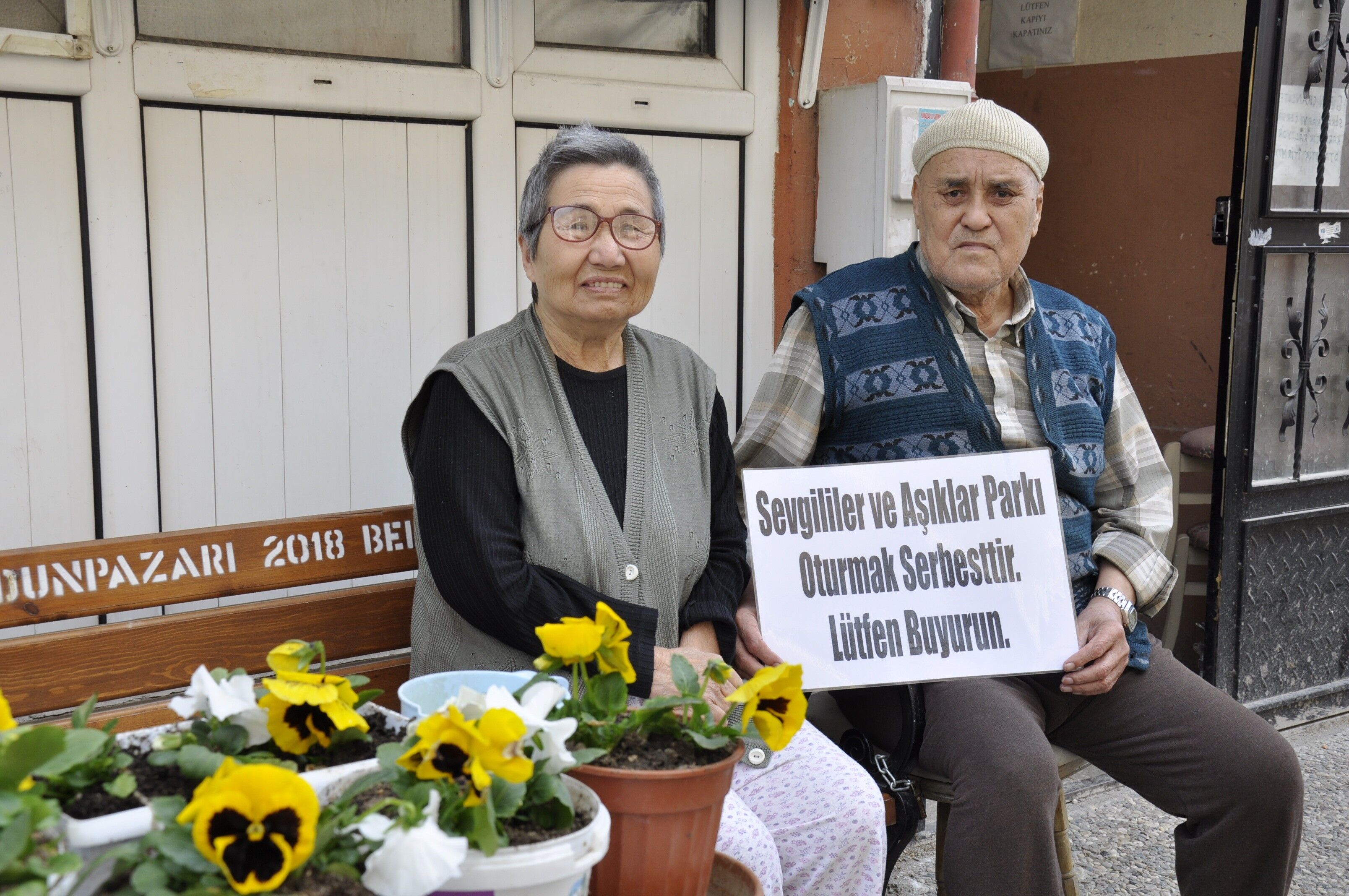 Sevgililer ve Aşıklar Parkı