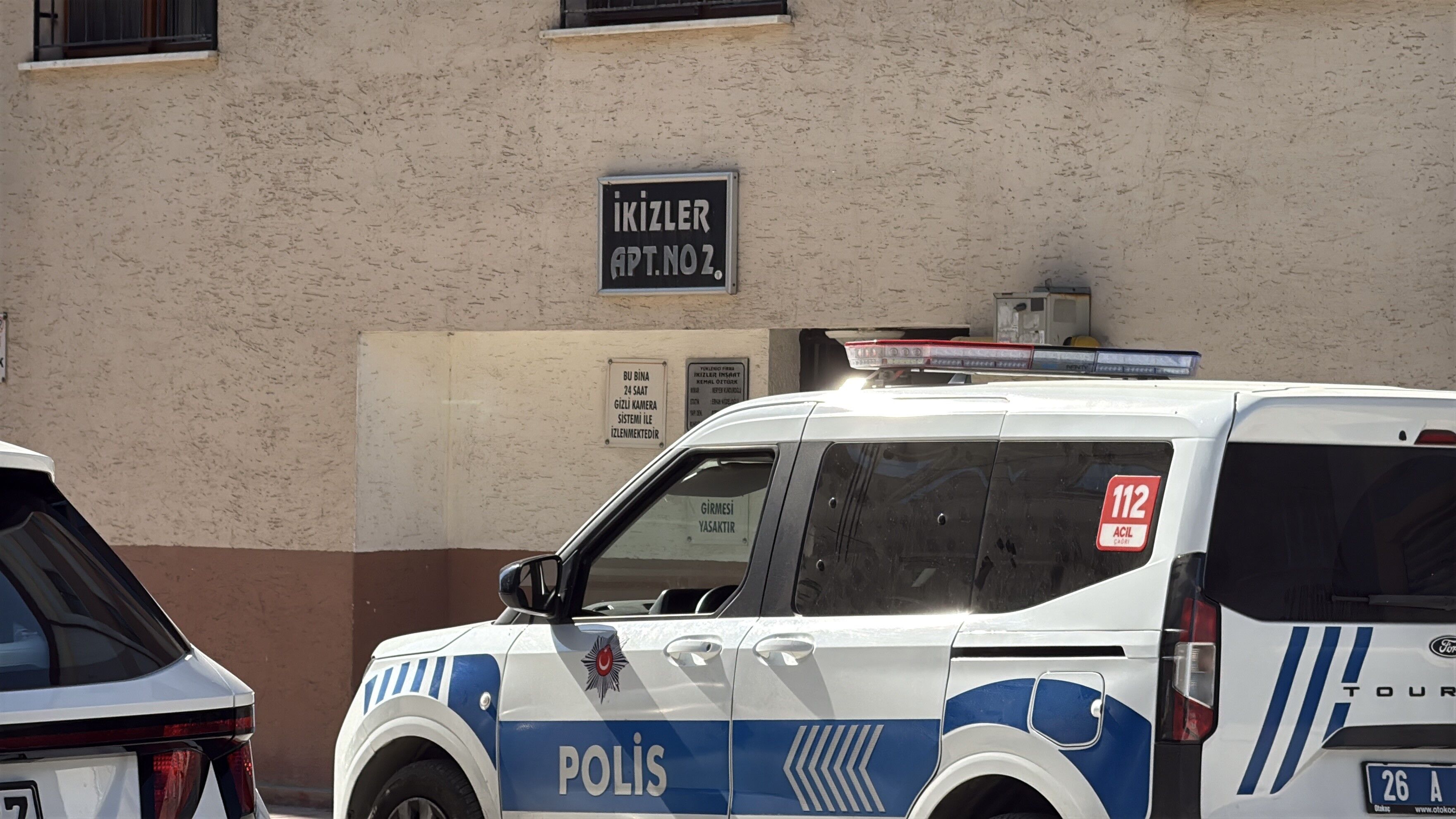 Polis