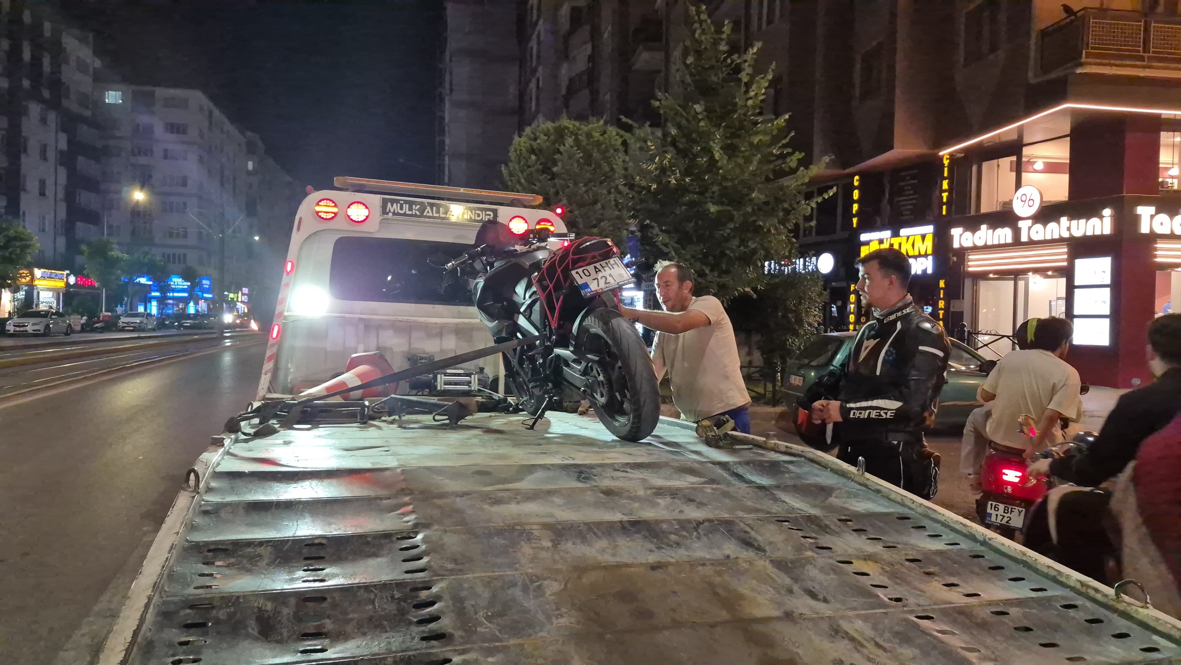 Katlanır Plaka