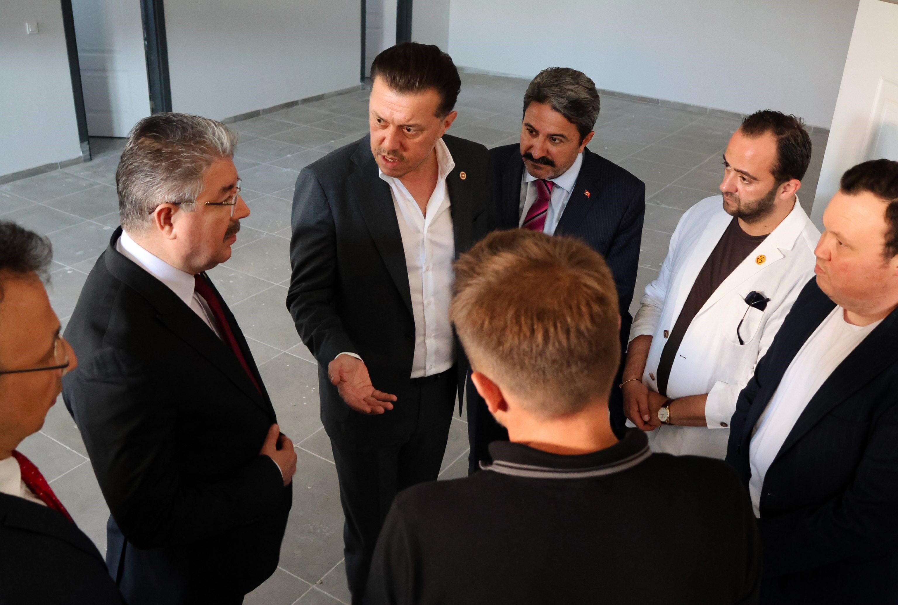Nebi Hatipoğlu ve Vali Yılmaz